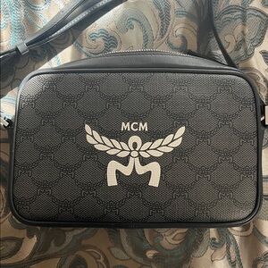 MCM Himmel Crossbody in black and white